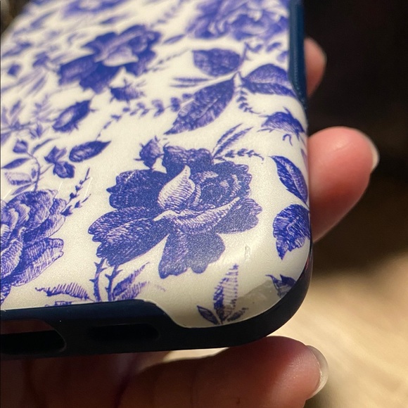 iPhone 11 Pro Max casely case EUC - Picture 6 of 8